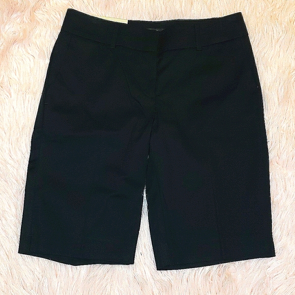 NEW! Ann Taylor black Bermuda shorts - Picture 2 of 8